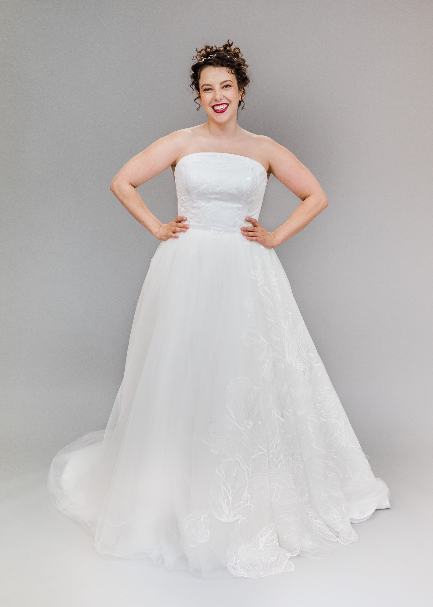 Full body front ivew of briar from Kathryn Bass