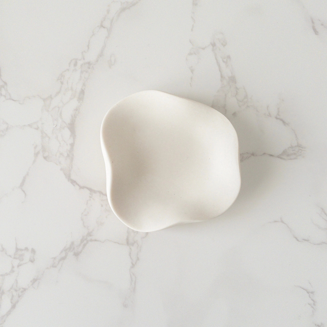 Organic Curvy Ring Dish