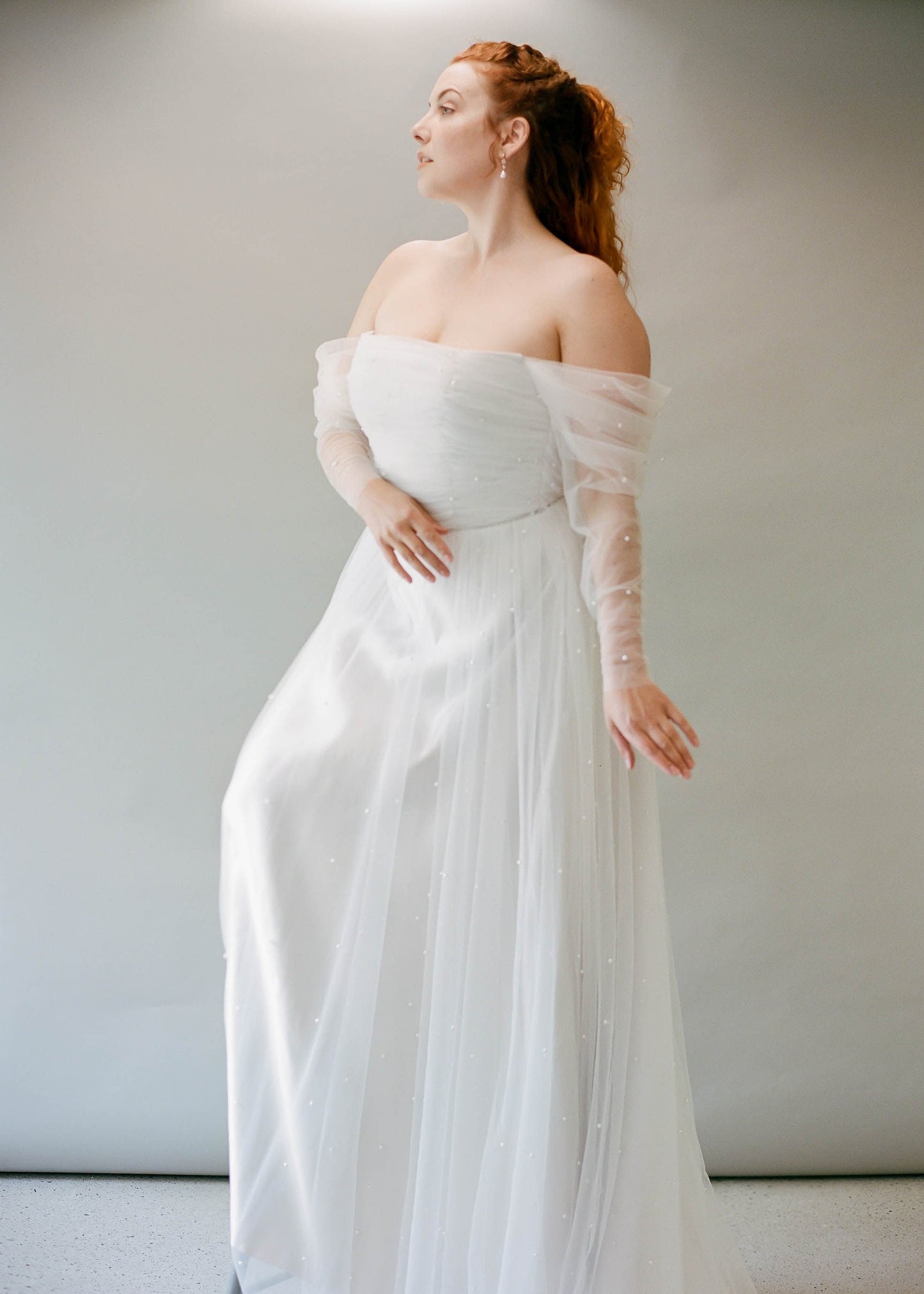 Full body view of Phelia