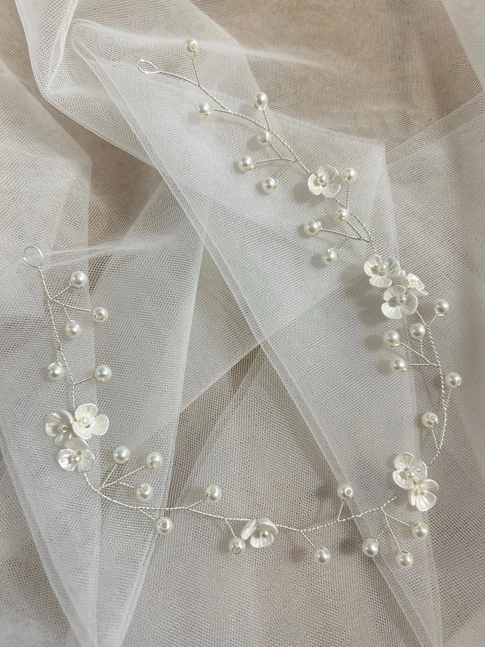 Floral Silver Pearl Hair Vine
