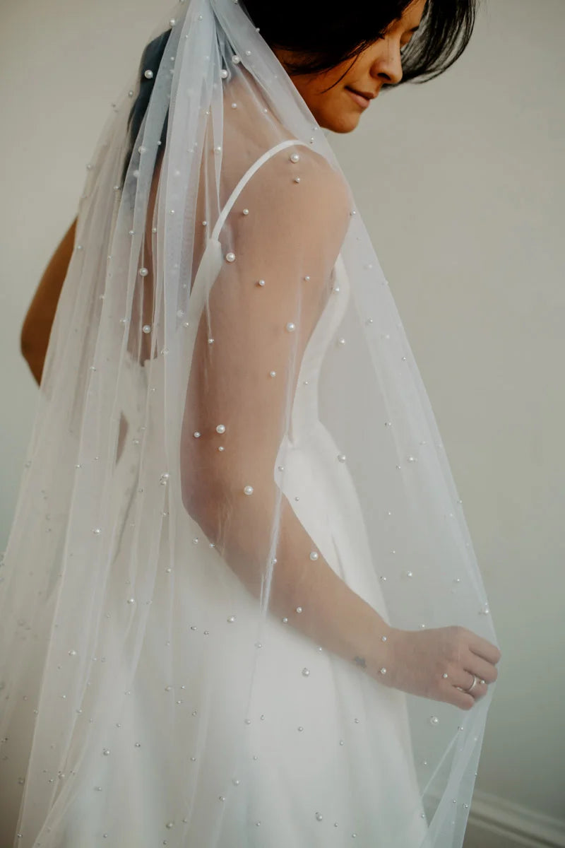 Soft Beaded Pearl Veil