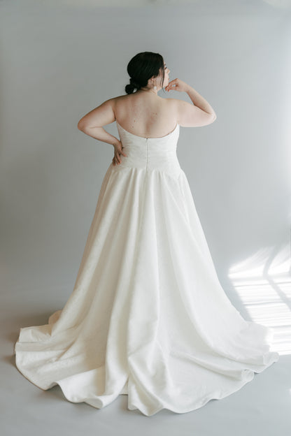 Full body back view of the Lauralie in cotton burnout