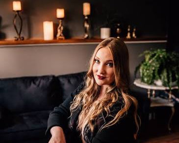 Lindsey M. Boudoir