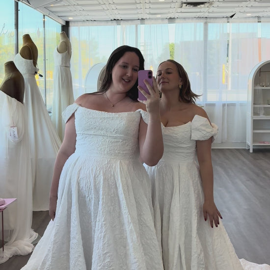 Two Sizes of the Aline bridal, Plus Wedding Wedding Dresses